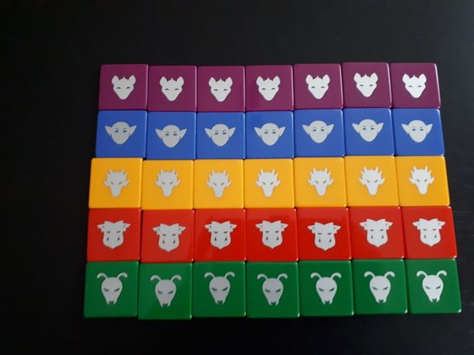 Hovedbilde Lockup Plastic Crew Tile Set